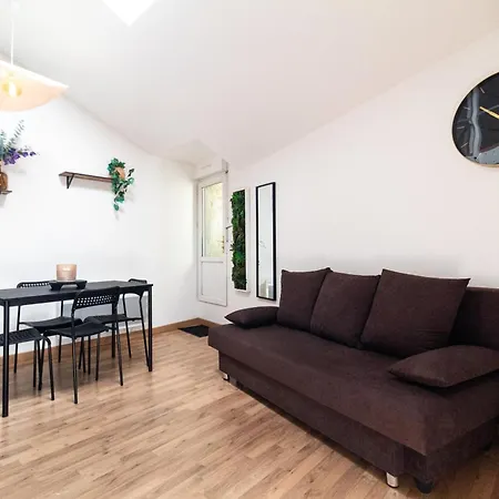 Le Accueil Viennois/t2/wifi/cosy/parking * Poitiers